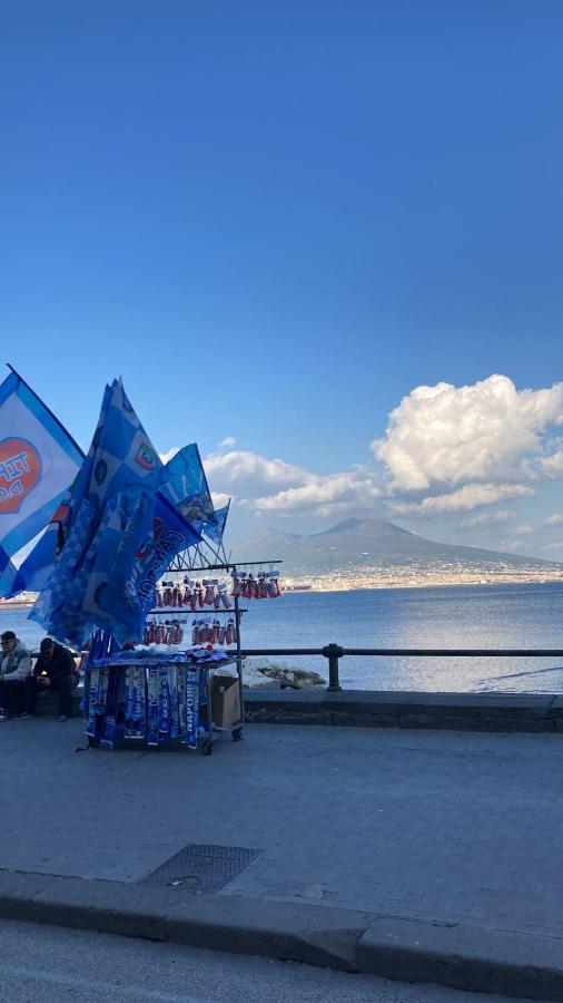 Faleron Santa Lucia Napoli Bagian luar foto
